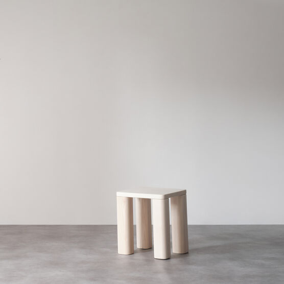 Corner Bar natural ash stool